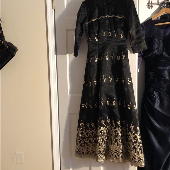 Dress - Picture 1 of 1